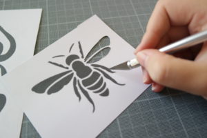 serviette-de-table-insectes-abeille