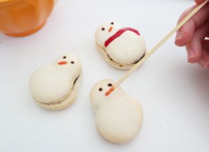bonhomme-de-neige-macaron