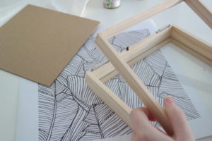diy-cadre-tropical-vitrail-pebeo