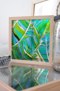 diy-cadre-tropical-vitrail-pebeo