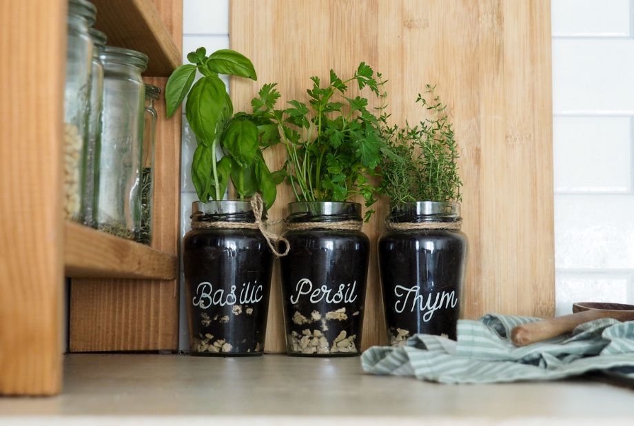 Point déco #5 : recycler des petits pots en verre